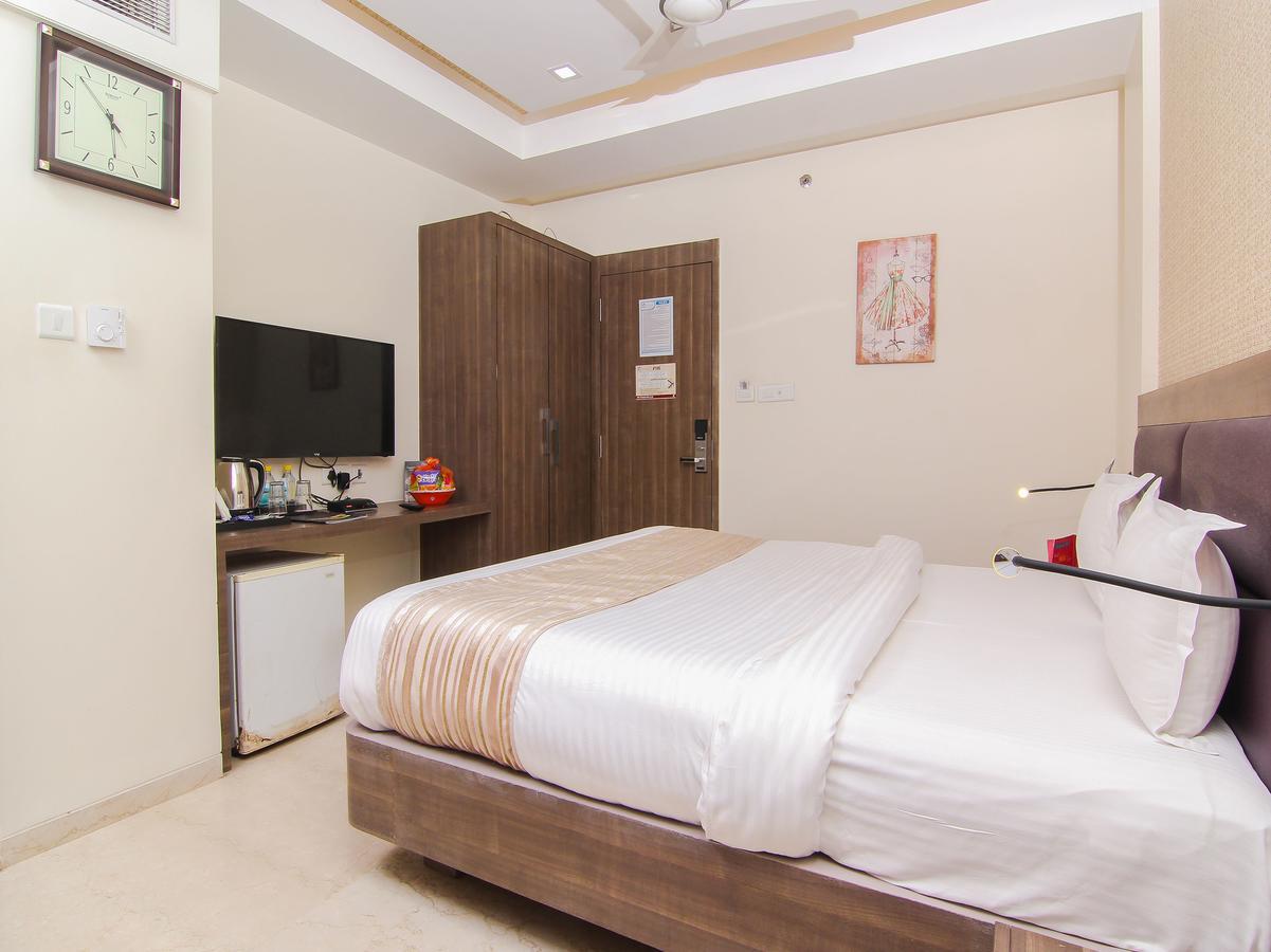 Oyo 12496 Skyotel Hotel 3*